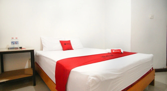 Номер Standard RedDoorz near Mall Abepura