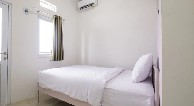 Griya Jasmine Syariah by OYO Rooms
