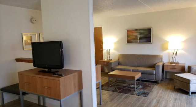 Люкс Holiday Inn Express Hotel Pittsburgh-North/Harmarville by IHG