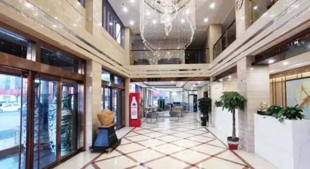 GreenTree Inn Zhixuan Hotel (Dezhou Fuxing Street bus station), Rezerwuj Hotel Hotele w Dezhou z parkingiem, Parking