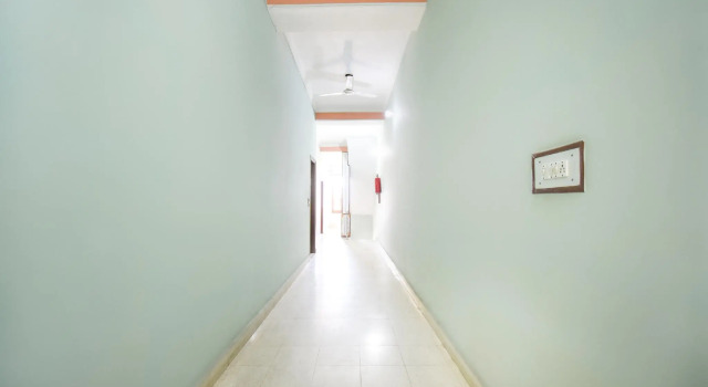 OYO 70978 11 Inn, Rezervovat Hotel Ludhijána Punjab