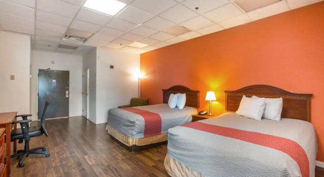 Budgetel Inns & Suites - Atlanta Galleria Stadium, 预订 酒店 Scottdale 佐治亚州