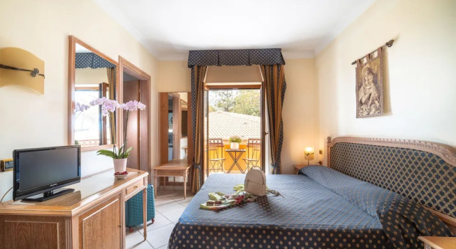 Номер Superior с балконом Hotel Villa Romana