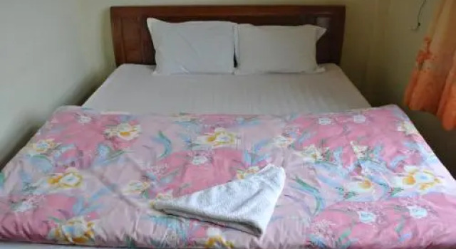 Lattanaphone Guesthouse, Buchen Sie Hotel Phonbeng Viengxay