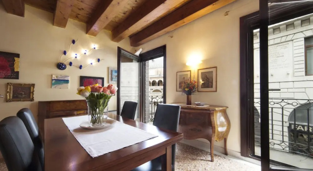 Апартаменты Luxury Padovaresidence Palazzo della Ragione
