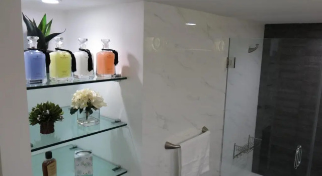Yacht Club at Aventura Luxurious 1 Bed 1 Bath, Varaa Hotelli Hotellit Miami Beach uima-altaalla, Uima-allas