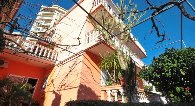 Apartments Orange, Забронировать Апартаменты/квартира Апартаменты Старого города Будвы - Будванская ривьера, Апартаменты/квартира