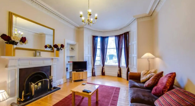 Spacious 3BR Apt moments from the Meadows & Old Town, Забронировать Апартаменты/квартира Апартаменты Эдинбурга, рядом с Magdalen Chapel, Апартаменты/квартира
