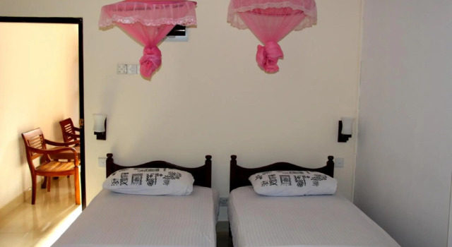 Двухместный номер Standard Holiday Guest Inn