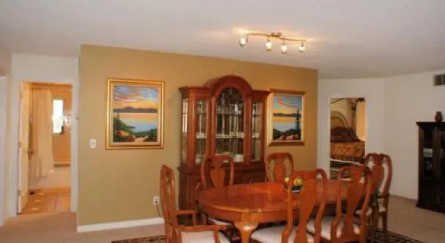 Sawmill Tahoe Retreat by RedAwning, Забронировать Отель Отели South Lake Tahoe Area с парковкой, Парковка