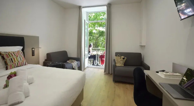 Семейный номер Standard с балконом Hôtel Continental