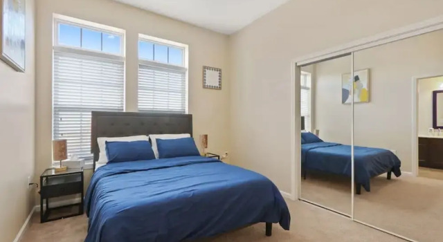 Cozy 3bd, 3BA Downtown Indy, Prenota Appartamento Hotel a Indiana con parcheggio, Parcheggio