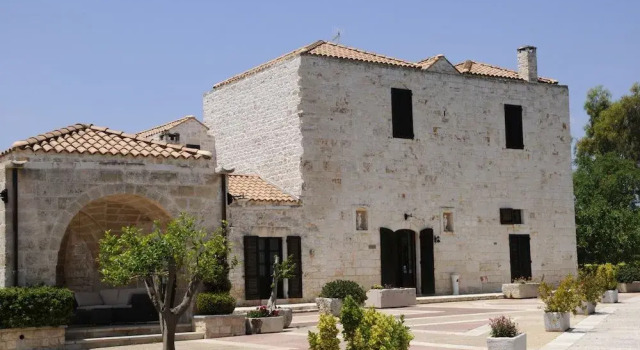 Hotel Masseria Beneficio, Забронировать Отель Челье-Мессапика Долина Итрии