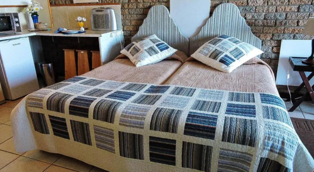 Студия Amzee Bokmakierie Guest House