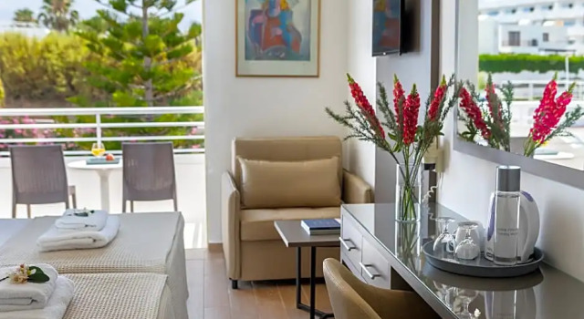 Habitación Estándar Queens Bay Hotel