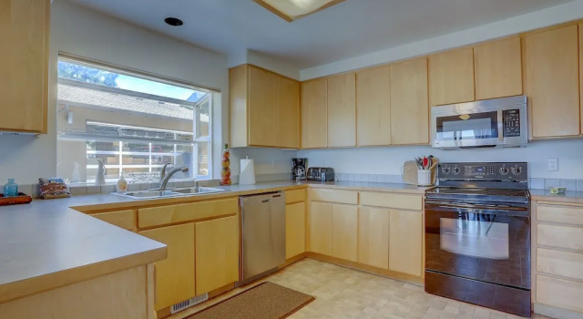 Коттедж Amber Sunset 3 Bedroom Home by RedAwning