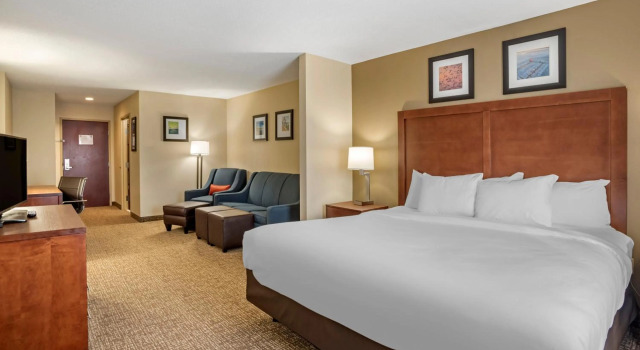 Comfort Inn & Suites Cambridge, Book Hotel Cambridge Maryland