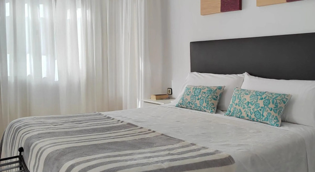 APARTAMENTOS ALBACETE CENTRO. parking cubierto inc, Забронировать Апартаменты/квартира Апартаменты Альбасете, рядом с Кафедральный собор Сан-Хуана Баутиста, Апартаменты/квартира