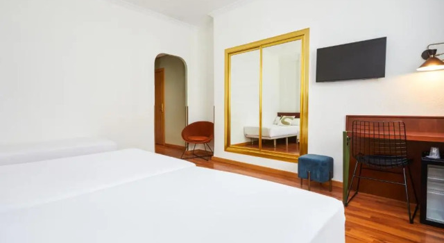Трёхместный номер Standard Hotel Casón del Tormes by HappyCulture