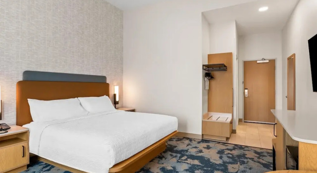 Двухместный номер Standard с балконом Hampton Inn St Ignace Lakefront Mackinac
