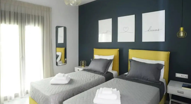 Damona 2BR Luxury Home With Garden, Rezerwuj Hotel Hotele w Retimno z parkingiem, Parking