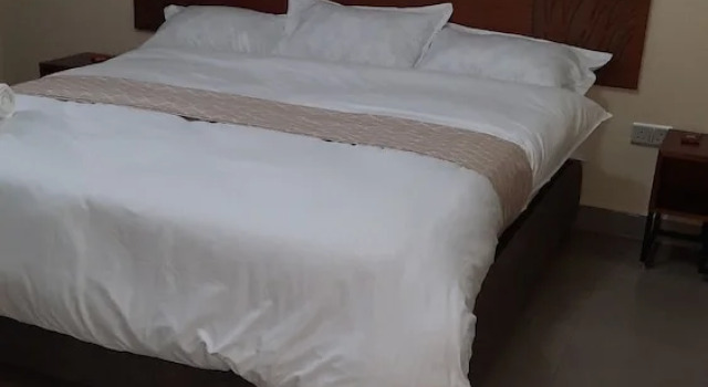 Номер Comfort TripleTwo Loresho Inn