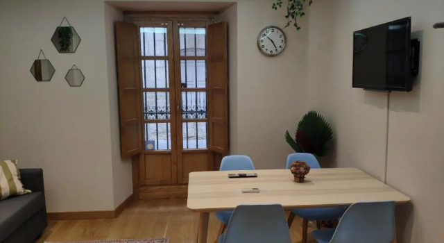 Apartamento Juan de Herrera VUT47168, Забронировать Апартаменты/квартира Отели Вальядолид с парковкой, рядом с Ruins of the Collegiate Church, Парковка
