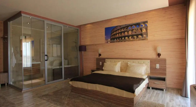 Двухместный номер Deluxe с балконом Hotel La Villa