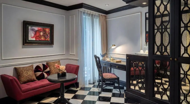 Трёхместный номер Standard с балконом Aira Boutique Hanoi Hotel & Spa
