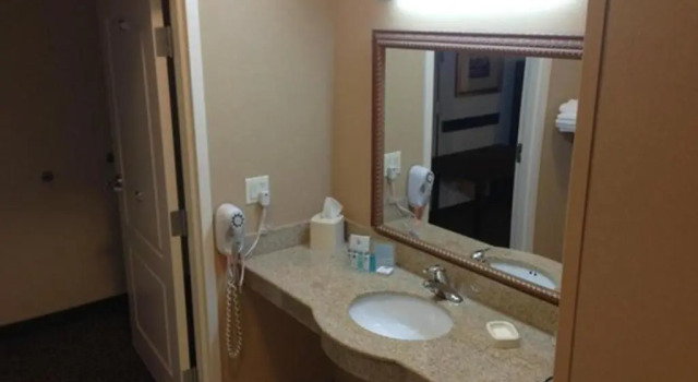 Номер Standard Hampton Inn Kingston