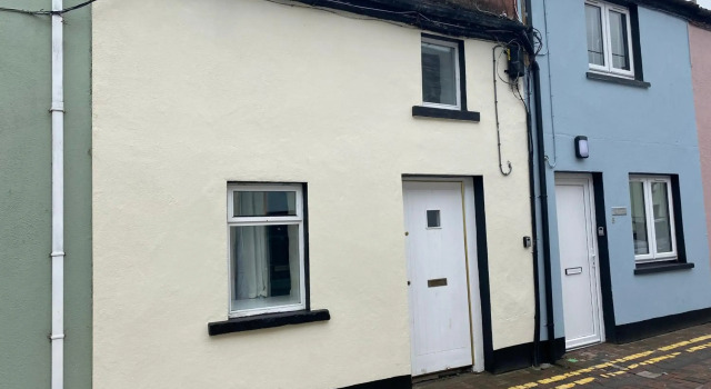 2 Bed Townhouse Eyre Square City Centre, Забронировать Отель Голуэй графство Голуэй, рядом с Lynch’s Castle