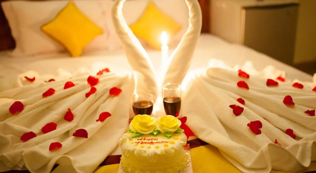 Четырёхместный номер Standard с балконом и с красивым видом из окна Happy Day Hotel