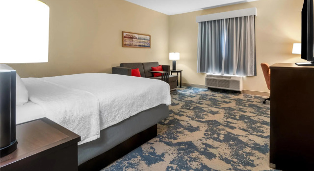 Двухместный номер Standard Hampton Inn Marion