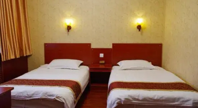 Люкс Urumqi Sanye Express Hotel (Autonomous Region Museum)
