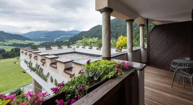 Двухместный номер Comfort с балконом Hotel AlpenSchlössl