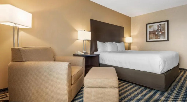 Номер Standard Comfort Inn
