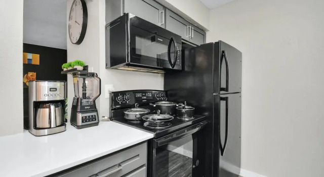 Номер Classic Tx Home Group - Uptown Galleria