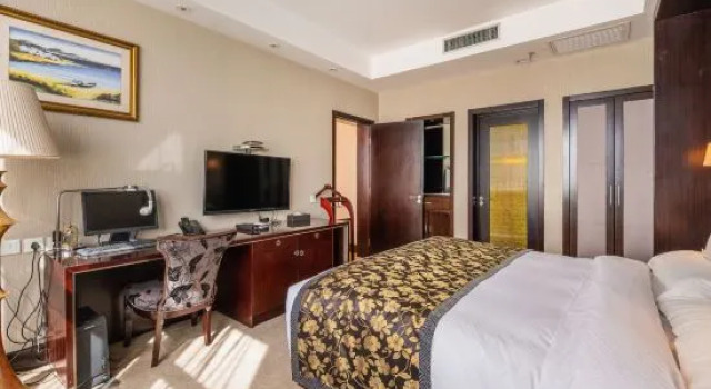 Семейный люкс Deluxe East River International Hotel