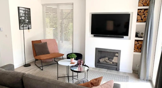 Liv Residence Holiday Home with Sauna & Fireplace, Book Hotel Ermelo Veluwe