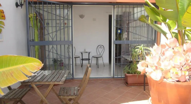 Il volo di Pindaro, Book Apartment Hotels in Sicily with Parking, Parking