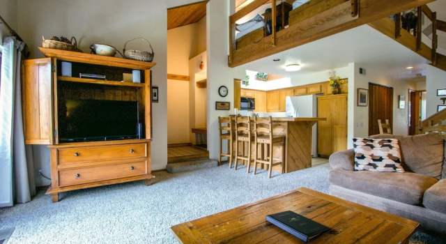 Snowcreek 626 2 Bedrooms 2 Bathrooms Condo