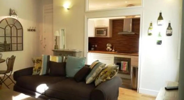 Luxury three Bed apartment in Cannes just a couple of minutes walk to the Palais and beaches 669