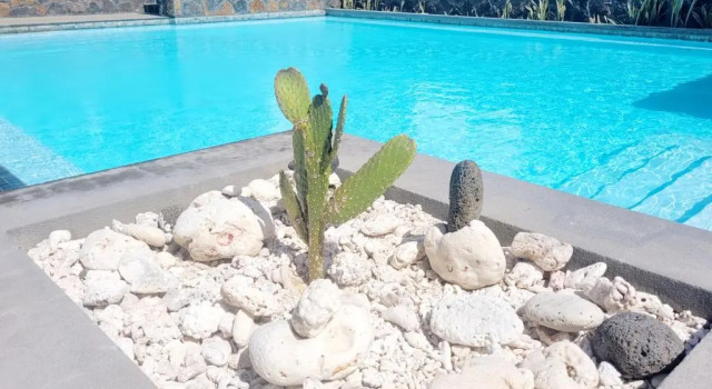 Вилла Eastern Blue - Sea View Luxury Apartment