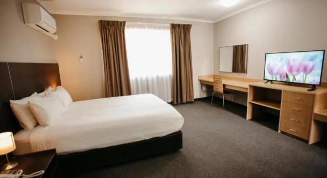 Colonial Motel Richmond, Забронировать Мотель Ричмонд 