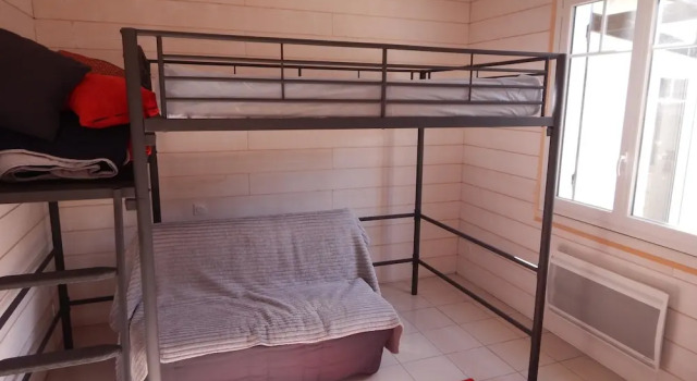 Maison au coeur du Bétey à Andernos, Забронировать Отель Отели Бассен-д'Аркашон с парковкой, Парковка