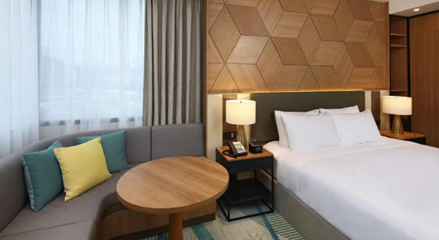 Holiday Inn Cebu City by IHG, Book Hotel Hoteller i Mabolo med pool, Swimmingpool