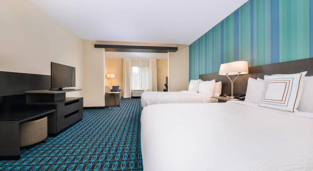 Люкс Fairfield Inn & Suites by Marriott Raleigh Cary