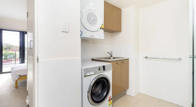 Stylish Modern Ecco Complex, Забронировать Отель Отели Перта 4 звезды, рядом с The Perth Mint, 4*