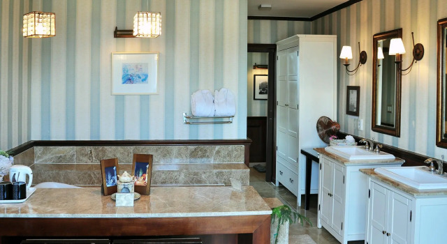 Четырёхместный номер Standard Hotel November