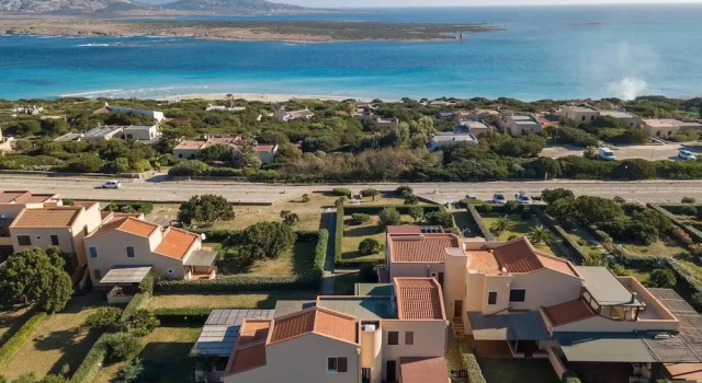 Апартаменты с 2 комнатами с балконом и с видом на океан A few Steps La Pelosa Beach